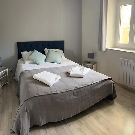 Villa Chez Brigitte Châtillon-sur-Marne Habitación foto